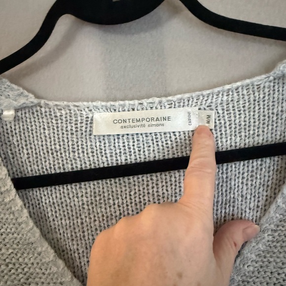 Elegant V Neck Sweater Gray - Picture 3 of 5